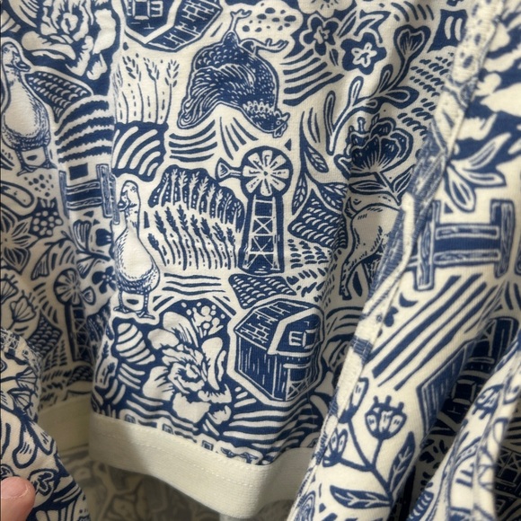 Duluth trading co farm toile tank, brand new - Picture 5 of 5